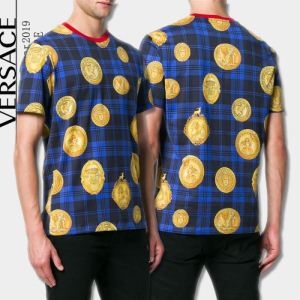 最新作2019春夏入荷 春夏新作セレブ愛用 海外限定春夏入荷 VERSACE ヴェルサーチ 半袖Tシャツ