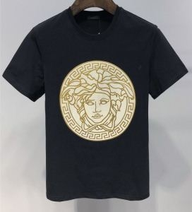 2色可選 半袖Tシャツ TOPセラー賞受賞 19SS限定夏季 VIPセールでまさかの破格 VERSACE ヴェルサーチ