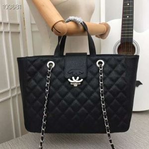 春夏入荷限定SALE価格 シャネル CHANEL ハンドバッ...