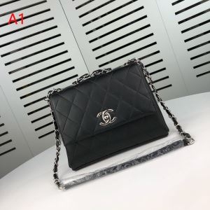 3色可選 ショルダーバッグ 2019春夏にも引き続き大活躍！シャネル CHANEL 高級感が溢れた