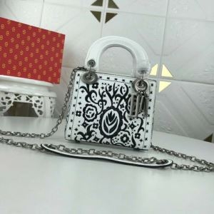 春夏入荷限定SALE価格 ディオール DIOR ハンドバッグ...