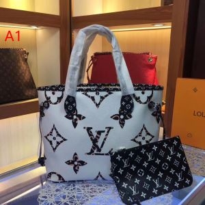 たくさん歩く日にも大活躍 2019夏に意外と人気な新作 ルイ ヴィトン LOUIS VUITTON ハンドバッグ 4色可選