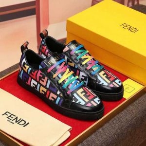 FENDI フェンディ カジュアルシューズ SS19待望入荷VIP価格 春夏に使えるおすすめトップス