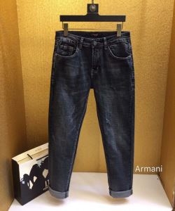 大人気商品　アルマーニジーンズメンズコピー　抜群のストレッチ素材動きやすさ　 ARMANIスーパーコピー　一時期入手困難に