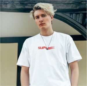 カジュアルファッションを楽しもうSUPREME  Tシャツ/半袖 3色可選 シュプリーム2019春夏人気トレンドアイテム