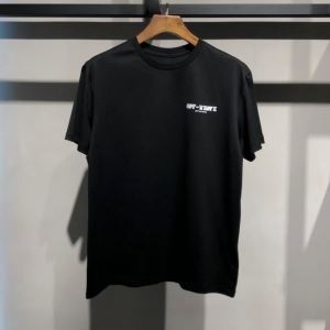 2019夏に意外と人気な新作  きれいめコーデに変身  Off-White オフホワイト  Ｔシャツ/シャツ