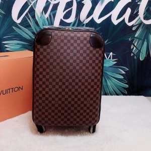 カジュアルで気分爽快  ルイ ヴィトン LOUIS VUITTON  トランク 2019春夏トレンドファッション新作