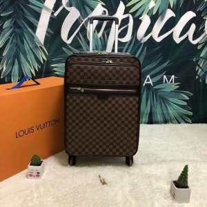 ルイ ヴィトン LOUIS VUITTON  2019春夏の流行りの新品  トランク ジュアル感強めの着