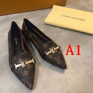 ルイ ヴィトン LOUIS VUITTON カジュアルシューズ 2色可選 2019春夏にも引き続き大活躍！超必須アイテム