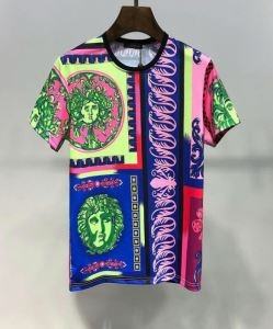 VERSACE メンズ ｔシャツ 絶対に一目惚れの限定新作アイテム ヴェルサーチ スーパーコピー ファッション 大人気 品質保証