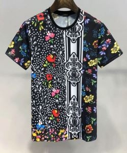 VERSACE メンズ トップス 日本もまだ未入荷限定新作！...