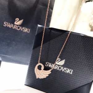 スワロフスキー SWAROVSKI ネックレス 定番の人気商...