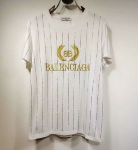 BALENCIAGA バレンシアガ ｔシャツ コーデ 周りと差をつける限定新作 コピー ユニセックス ブラック ホワイト ユニーク 最安値