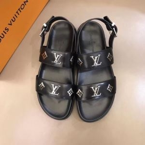 Louis Vuitton ルイヴィトン サンダル メンズ 春夏で通勤などに大活躍 コピー ブラック カジュアル コーデ 品質保証