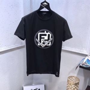 FENDI メンズ ｔシャツ ストリートコーデに大活躍 フェンディ コピー ３色選択可 通勤通学 カジュアル プリント 最高品質