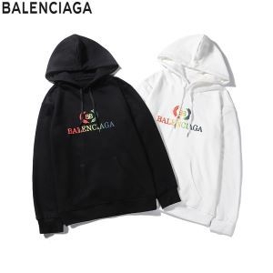 バレンシアガ パーカー コーデ 様々なシーンにも合わせやすいアイテム BALENCIAGA メンズ コピー ブラック ホワイト セール