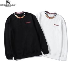 バーバリー スウェット コピー 洗練されたコーデに不可欠 Burberry メンズ 格安 ブラック ホワイト 相性抜群 ロゴ刺繍 品質保証