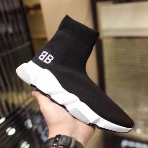 冬を乗り越えるためのマストアイテム BALENCIAGA Speed Trainer バレンシアガ 男女兼用 ランキングスピードトレーナー メンズ スニーカーナチュラルな素材感