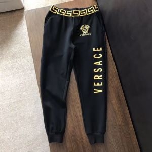 VERSACE パンツ 着こなし無限大 2019限定 上質 ヴェルサーチ 服 メンズ コピー ホワイト ブラック おすすめ 着こなし 安価