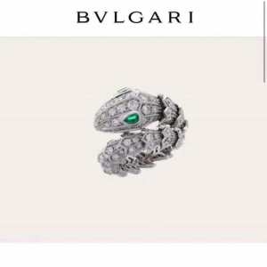 ブルガリ レディース リング 秋冬トレンドに似合う限定品 BVLGARI コピー SERPENTI シルバー スネーク コーデ 最高品質 354697