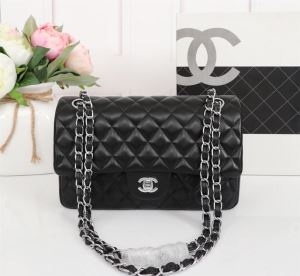 この秋冬新作もぜひ忘れずにチェック シャネル CHANEL ハンドバッグ 2色可選 大満足の2019秋冬新作