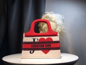 ハンドバッグ ディオール DIOR 大満足の2019秋冬新作...