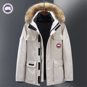 秋冬トレンドの主役となる人気新作 カナダグース ダウン 人気 CANADA GOOSE コピー メンズ ブラック ホワイト コーデ セール