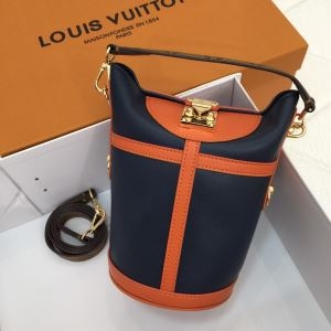 秋に向けて流行しそうな新作 ルイ ヴィトン LOUIS VUITTON ハンドバッグ 2019年秋冬コレクションを展開中