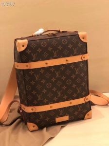 冬の定番、今年はこう着る 新生活をフレッシュに彩る2019秋冬新作 ルイ ヴィトン LOUIS VUITTON リュック