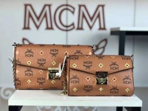 エムシーエム MCM 斜め掛けバッグ 2色可選 2019年秋...