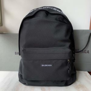 BALENCIAGA バックパック メンズ 大人感ある気品が素敵 2019新作 バレンシアガ コピー ブラック ストリート おしゃれ 品質保証