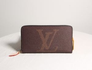 ルイ ヴィトン 周囲と差がつく、個性派の輝くこの冬新作  LOUIS VUITTON 信頼に値する秋冬定番名品 財布/ウォレット 王道級2019秋冬新作発売