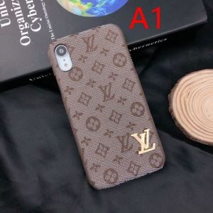 3色可選 ルイ ヴィトン LOUIS VUITTON ケータイケース 新生活をフレッシュに彩る2019秋冬新作 秋冬にも個性を出す新作