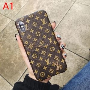 多色可選 秋らしいモード感たっぷりの一枚 大満足の2019秋冬新作 ルイ ヴィトン LOUIS VUITTON ケータイケース