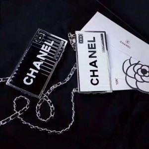 ケータイケース 4色可選 王道級2019秋冬新作発売 秋冬の気分溢れるアイテム シャネル CHANEL