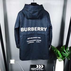 ダウンジャケット メンズ Burberry 究極的なシックさを演出 2020新作 バーバリー コピー ブラック ブルー ロゴ ブランド 格安