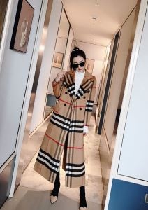 BURBERRY お手頃で人気上昇中秋冬新作  バーバリー ...