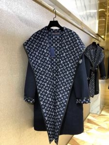 今年に入り注目の秋冬N級品　ルイ ヴィトン LOUIS VUITTON　世界中のVIPが虜にする冬季爆買い フード付きコート　冬を乗り越えるためのマストアイテム