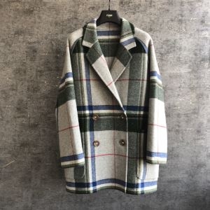 バーバリー ジャケット コーデ よりトレンディな着こなしが完成 限定品 Burberry レディース コピー 流行最先端 日常 最高品質