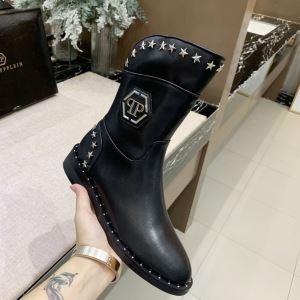 フィリッププレイン 秋冬シーズンのための新作が揃う  PHILIPP PLEIN 魅力的な秋冬新作が登場 レザーブーツ 厳選された憧れの秋冬新品