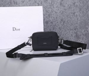 ディオール ショルダーバッグ メンズ 上品な質感で大好評 DIOR コピー ブラック ユニーク おすすめ 安い 2CABC120YMJ_H43E