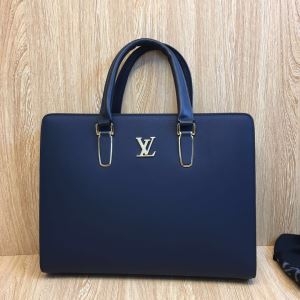 スタイルを品よく叶える人気新作 ルイヴィトン ビジネスバッグ 2020限定 メンズ Louis Vuitton コピー ブランド 安価
