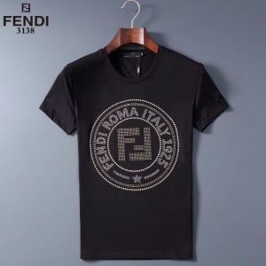 2色可選 春夏を楽しむ着こなし術 フェンディ FENDI 半袖Tシャツ お洒落さんも憧れの存在