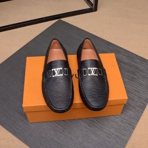 最大50%OFFセール中  2色可選 ルイ ヴィトン LOUIS VUITTON 最速！2020春夏トレンド スニーカー