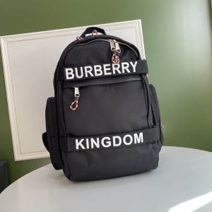 Burberry バックパック コピー イメージをより軽やか...