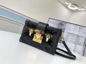 ショルダーバッグ レディース Louis Vuitton ス...