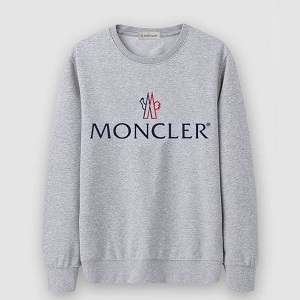 2020秋冬着こなし方おすすめMONCLER モンクレールパーカー 幅広いコーデスタイルを楽しみ