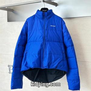 ブルーショートカット balenciaga コピー ポップシンプル バレンシアガ コピー スーパーコピー ダウンジャケット 上質デザインkidying26T9T55b