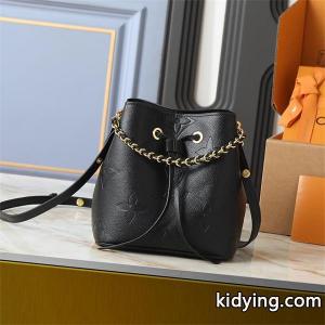 ゴールドチェーン エンボスロゴ ルイヴィトン スーパーコピー Louis vuitton スーパーコピー バケットバッグ スーパーコピー レディース エレガントkidying26jOXDSb