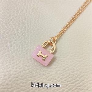 ピンクエナメルバッグ H エルメス コピー スーパーコピー hermes コピー ネックレス 高品質アクセサリーkidying26Wzeuee